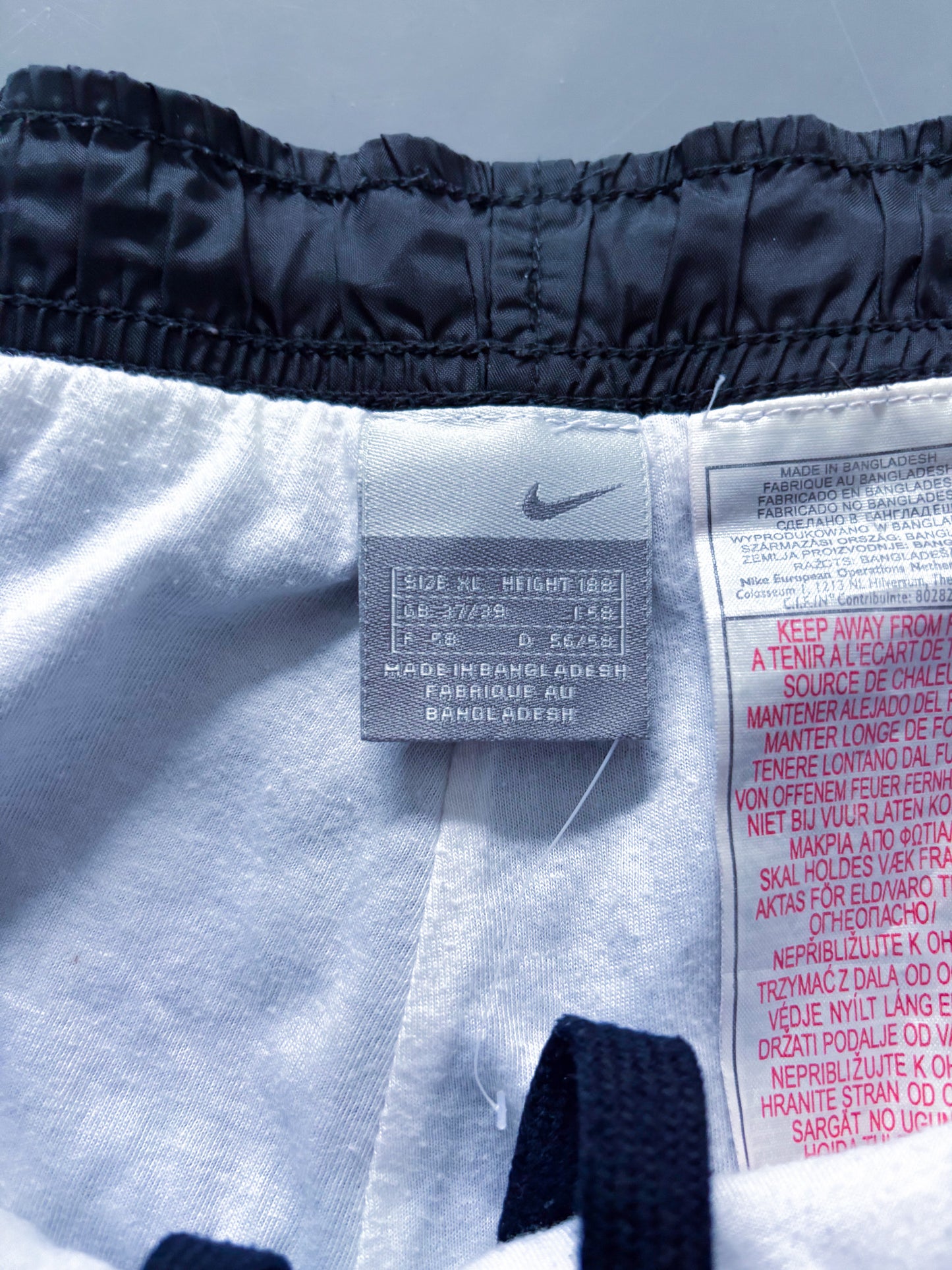 Nike Vintage Trackpants | L