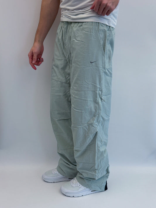 Nike Vintage Trackpants | L