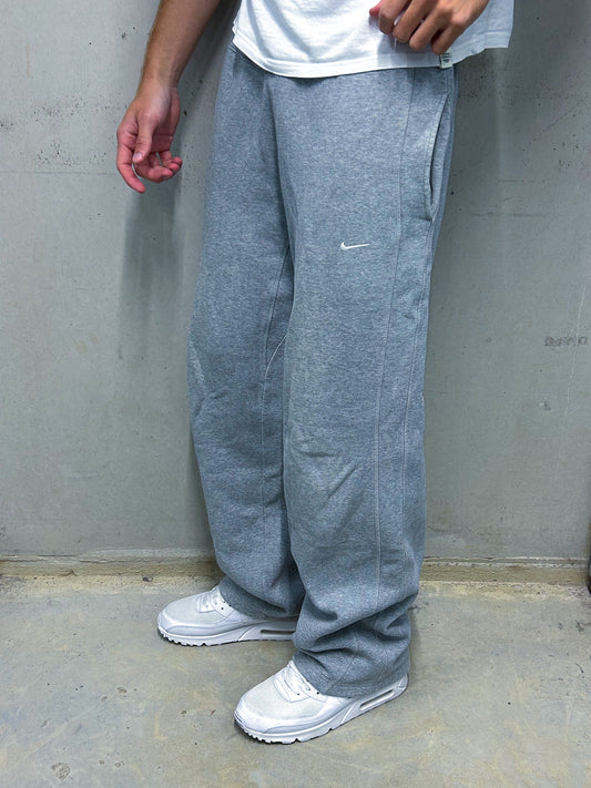 Nike Vintage Open Leg Sweatpants | L