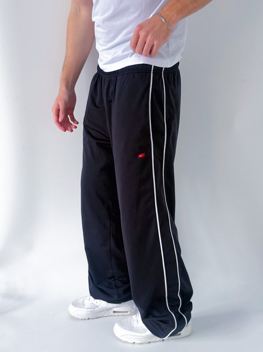 Nike Vintage Trackpants | M
