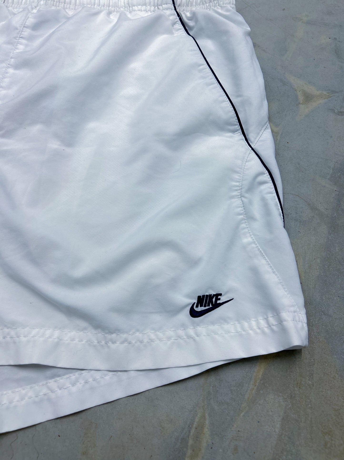 Nike Vintage Shorts | M