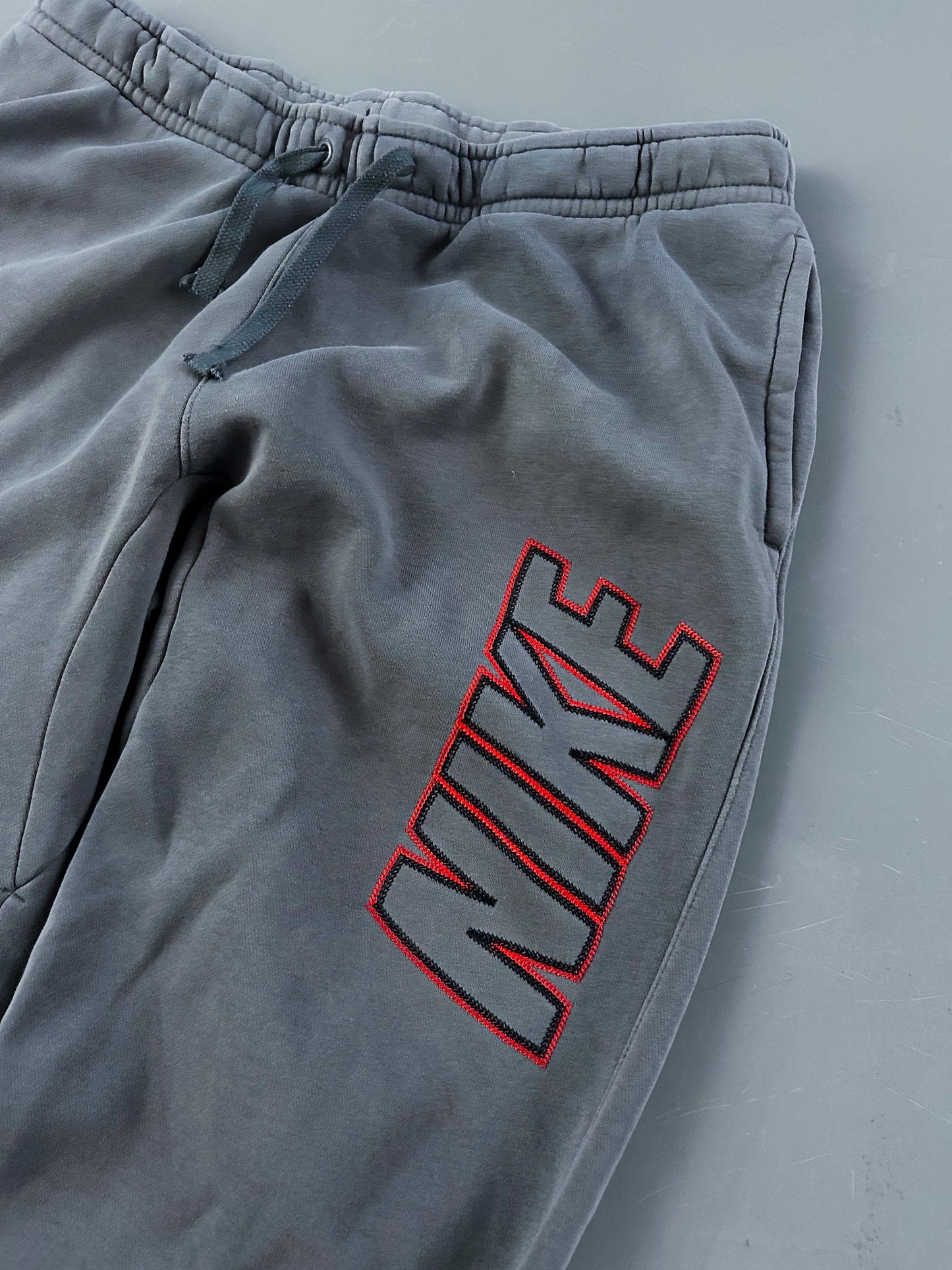 Nike Vintage Trackpants | S