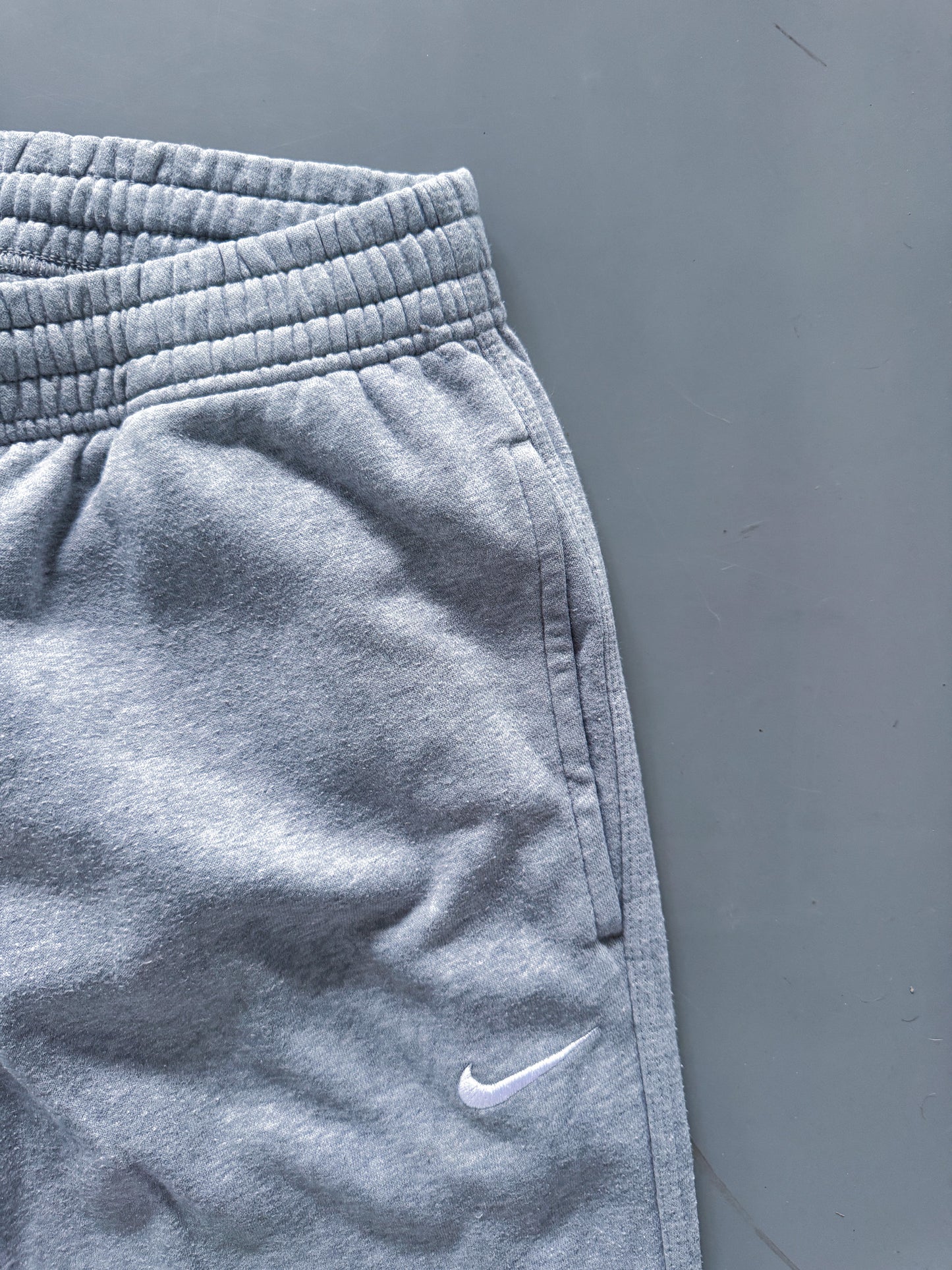 Nike Vintage Trackpants | M