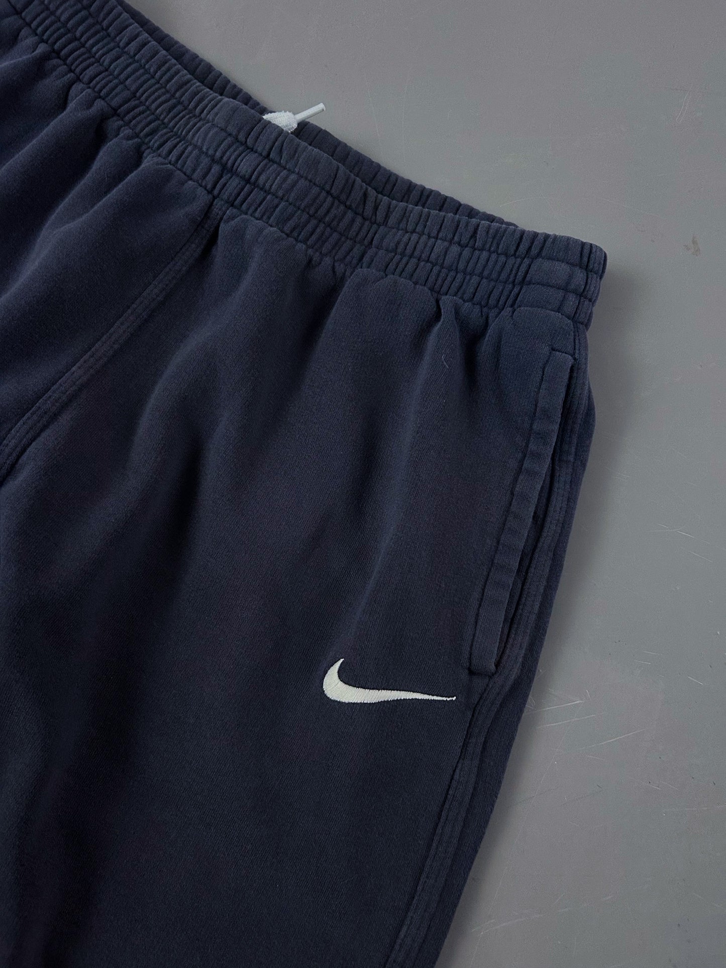 Nike Vintage Navy Sweatpants | XS