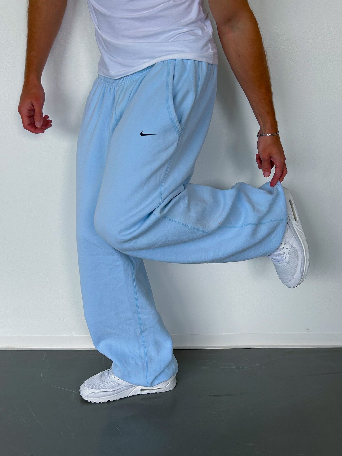 Nike Vintage *Premium* Sweatpants | XL