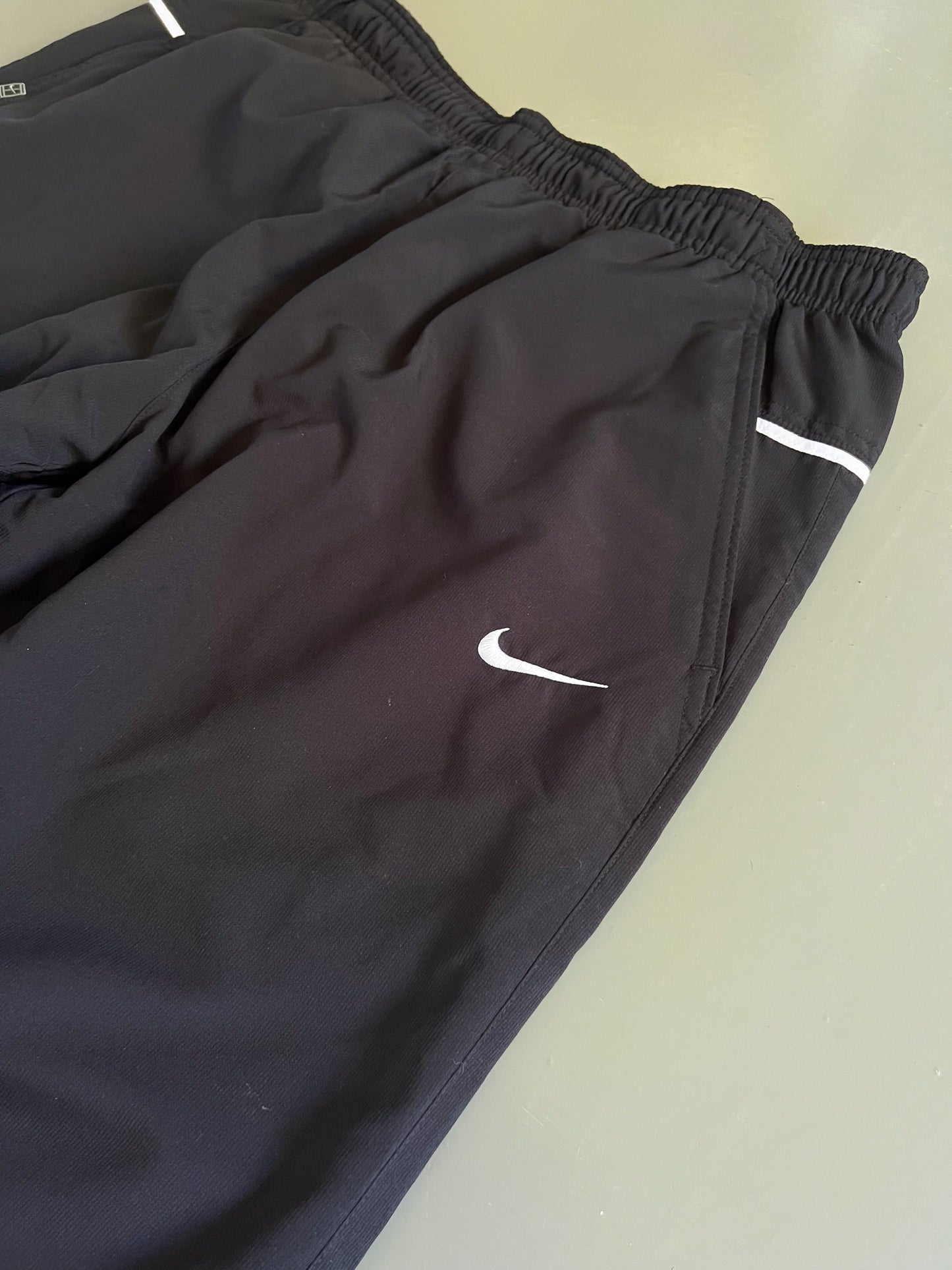 Nike Vintage Trackpants | L