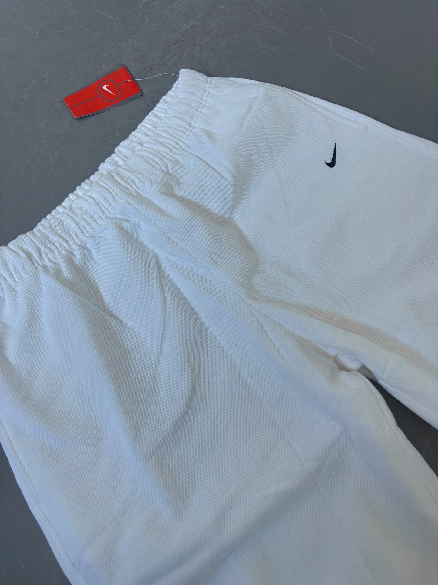 Nike Vintage *PREMIUM* Open Leg Sweatpants | L