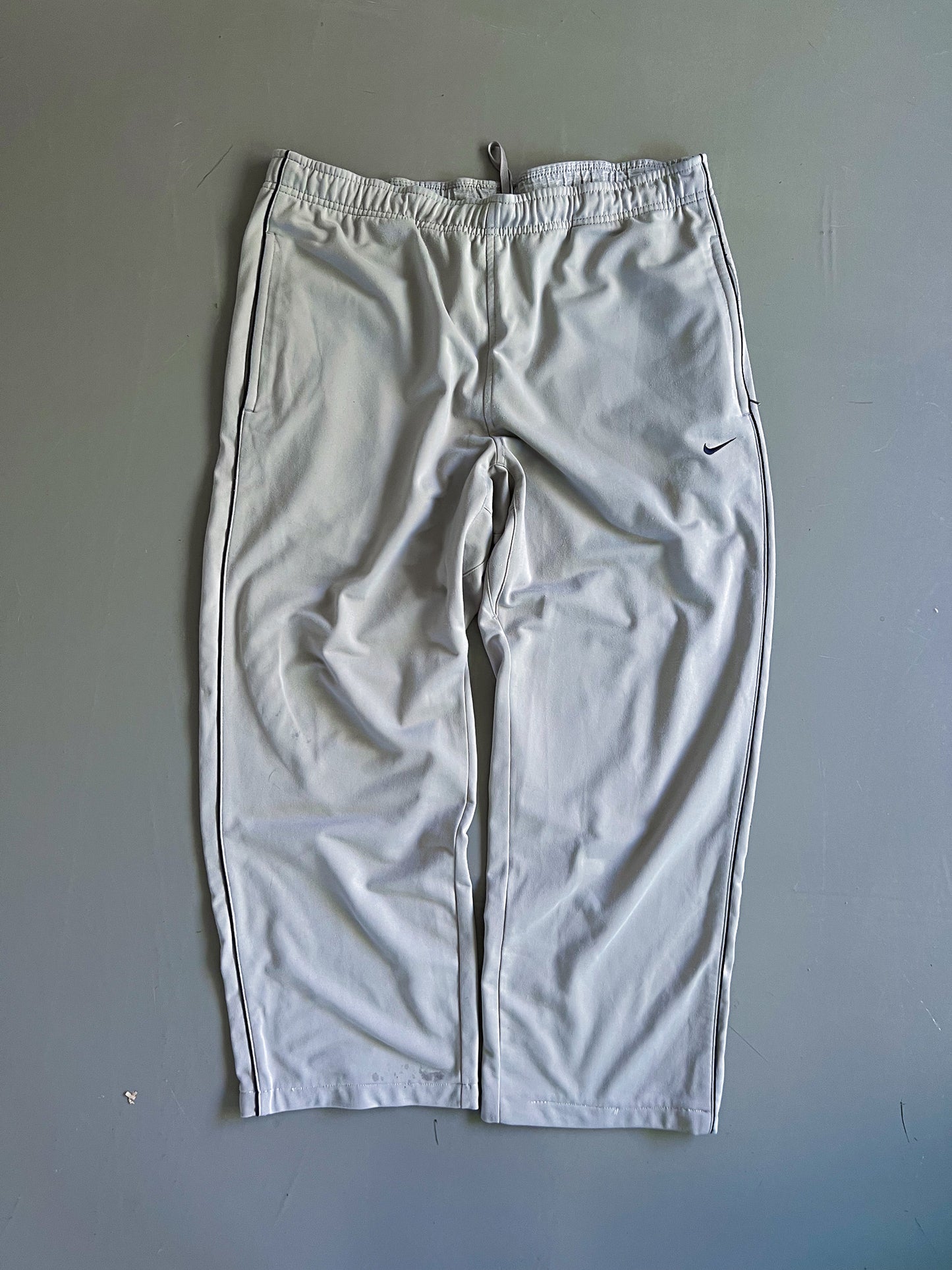 Nike Vintage *PREMIUM* Sweatpants | M
