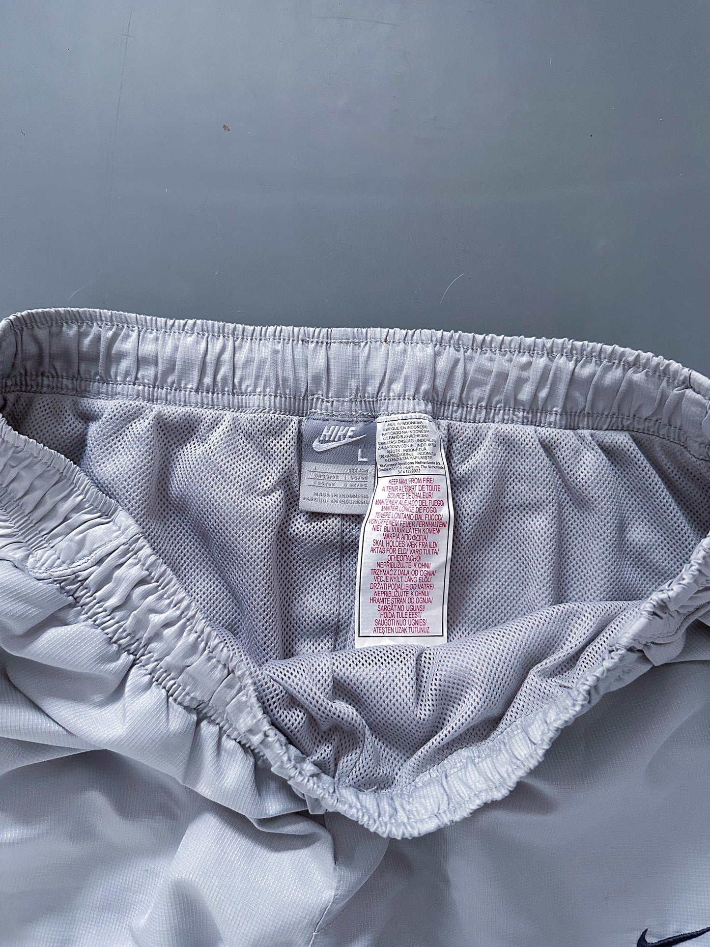 Nike Vintage *SHOX* Trackpants | L