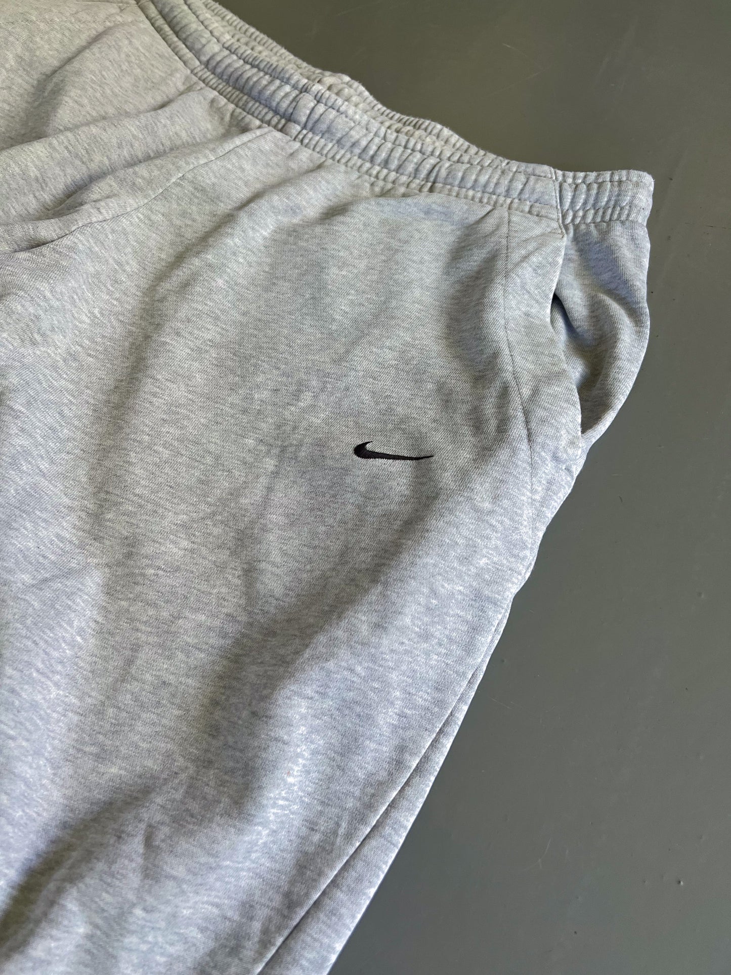 Nike Vintage Open Leg Sweatpants | M