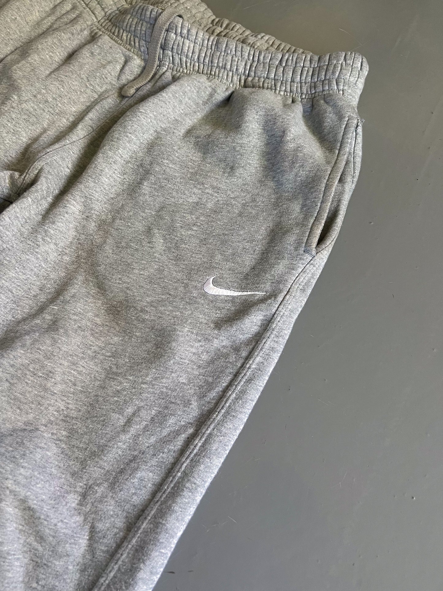 Nike Vintage Open Leg Sweatpants | M
