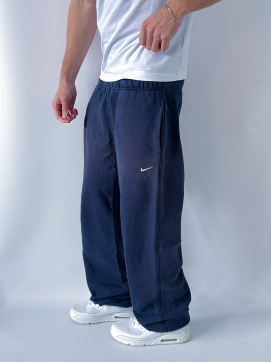 Nike Vintage Trackpants | M