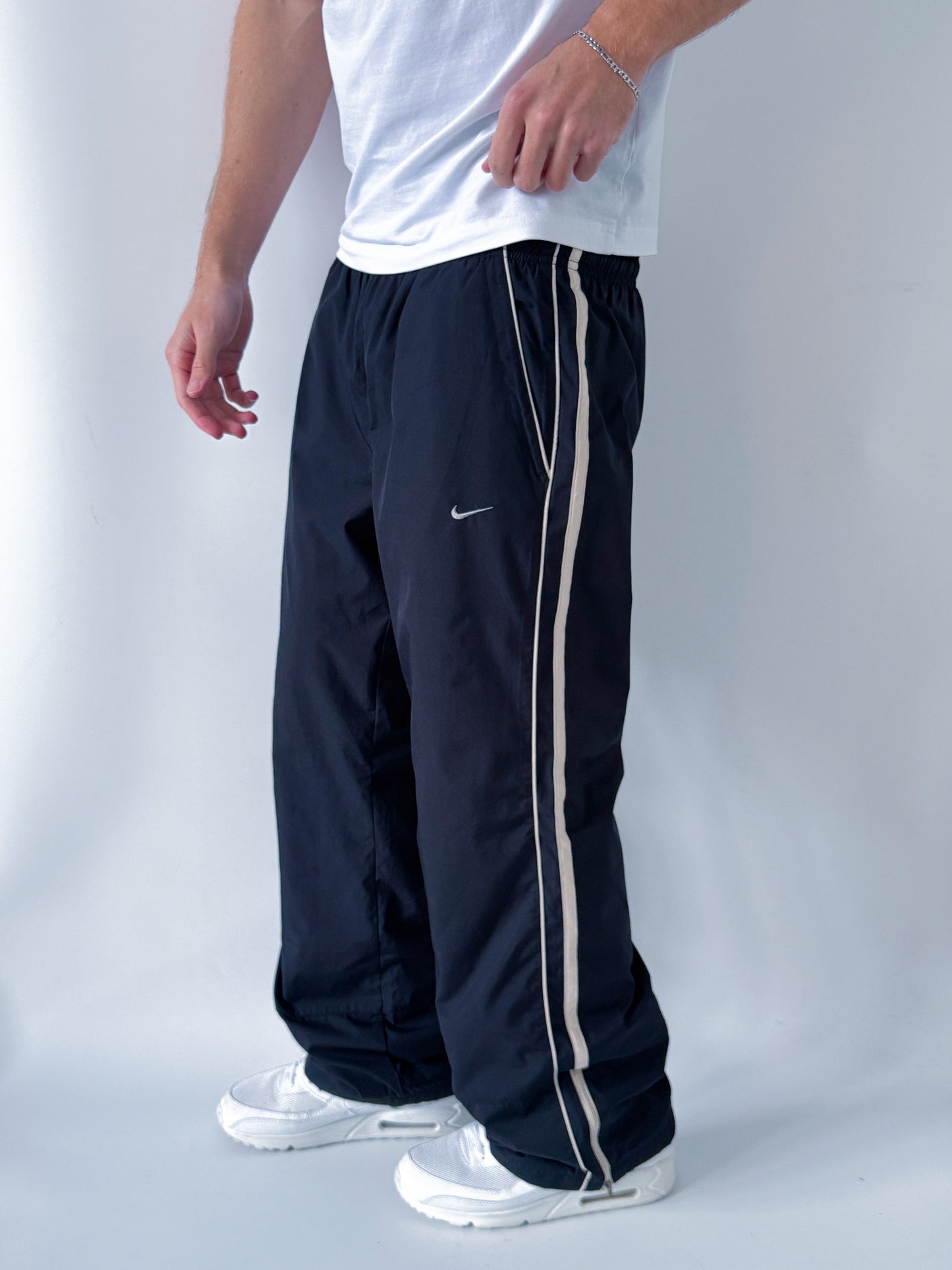 Nike Vintage *PREMIUM* Trackpants | M