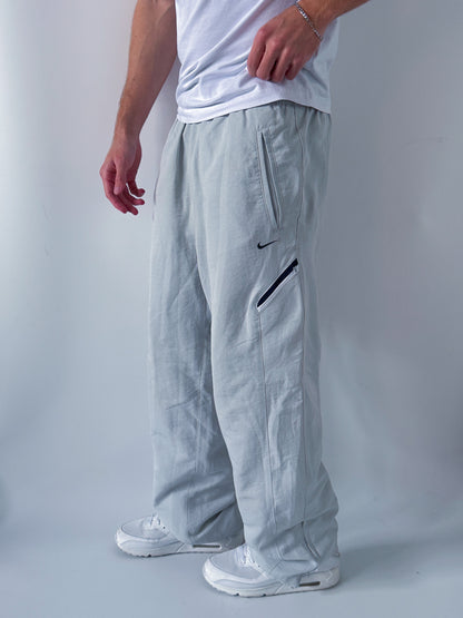 Nike Vintage Trackpants | L