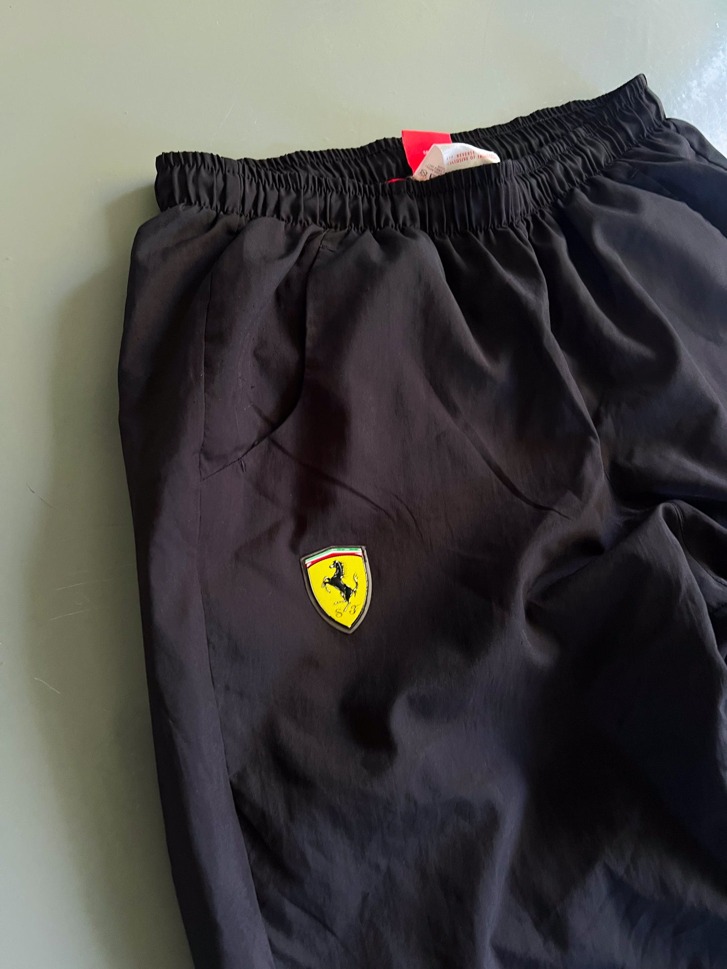 Puma x Ferrari Vintage Trackpants | M