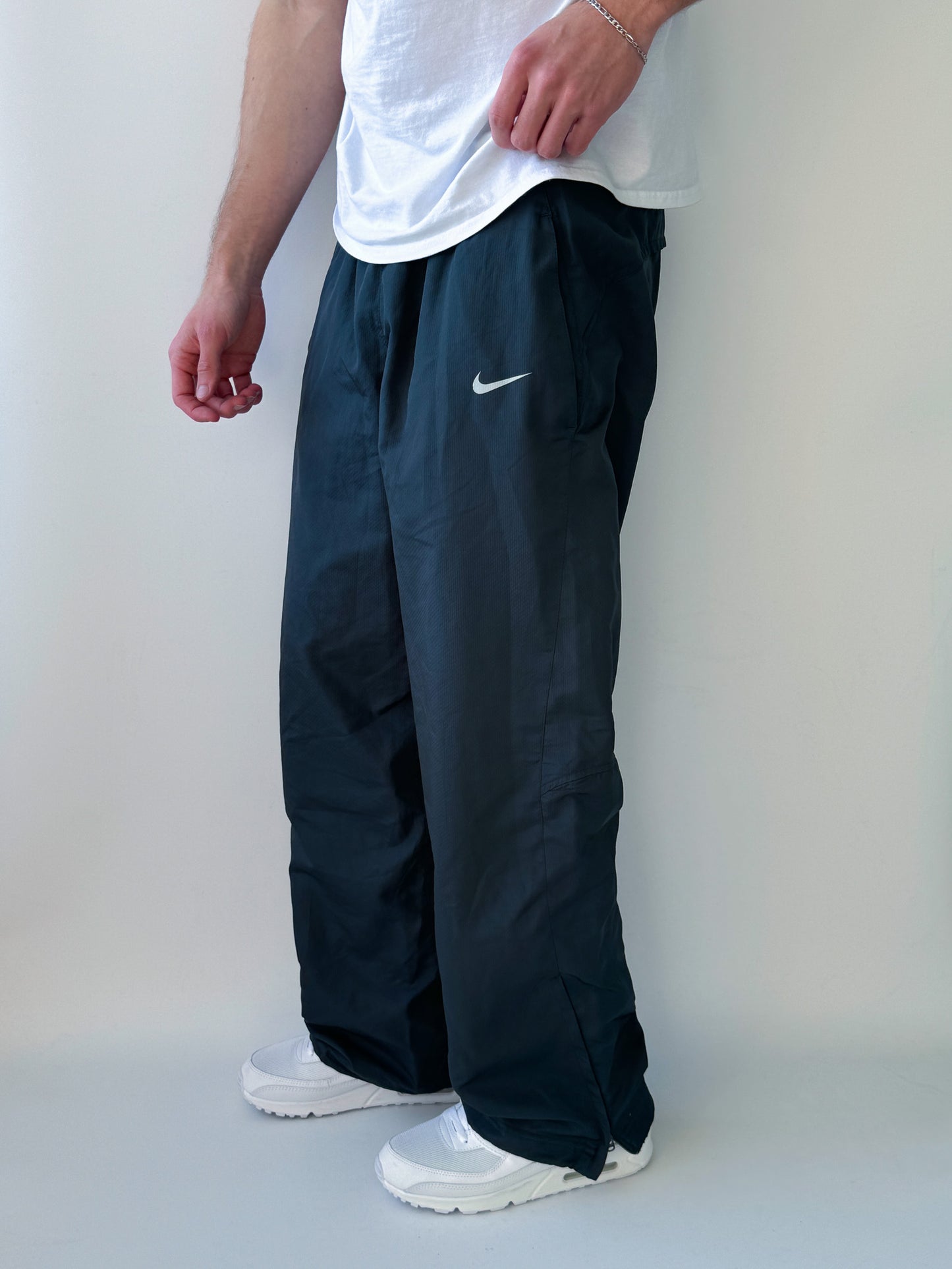 Nike Vintage *Total 90* Trackpants | M