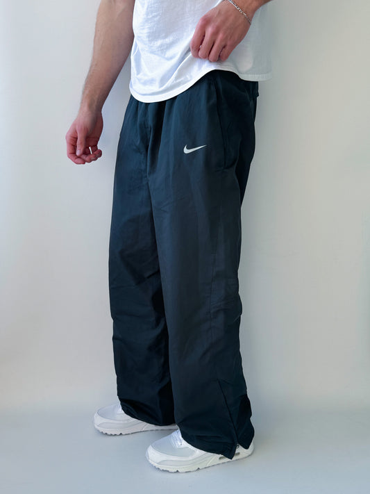 Nike Vintage *Total 90* Trackpants | M