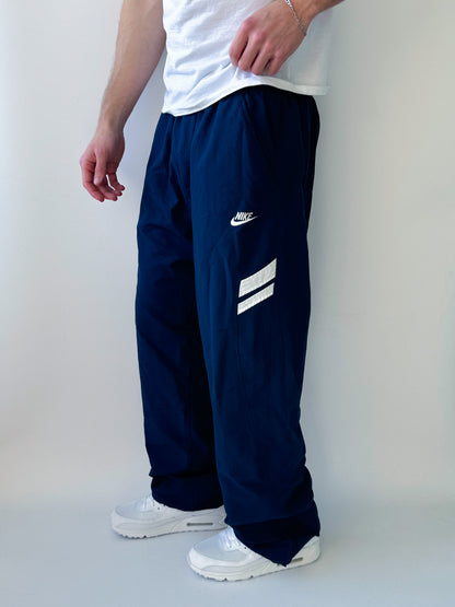 Nike Vintage Trackpants | L