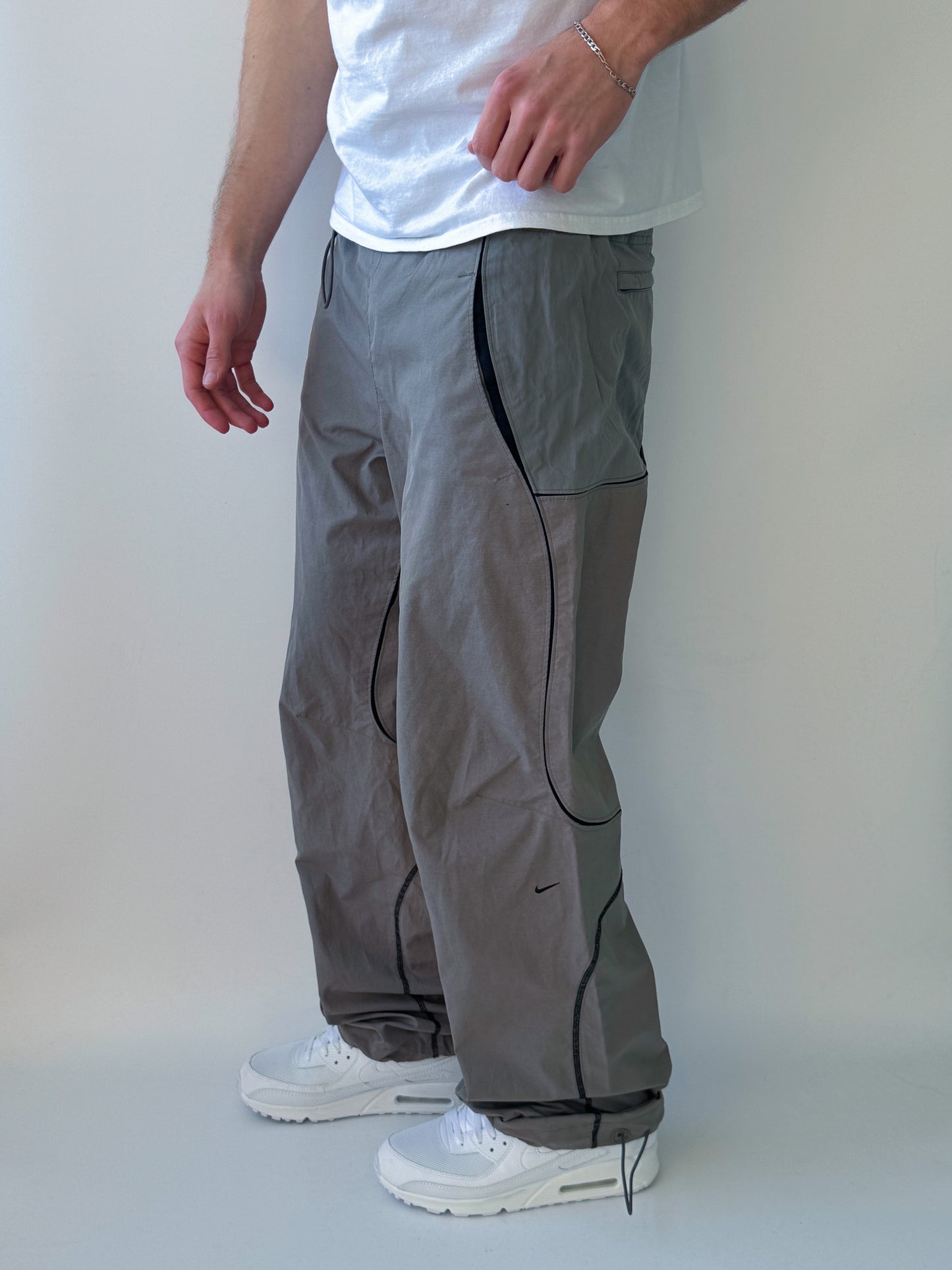 Nike Vintage *Contrast Stitching* Trackpants | M