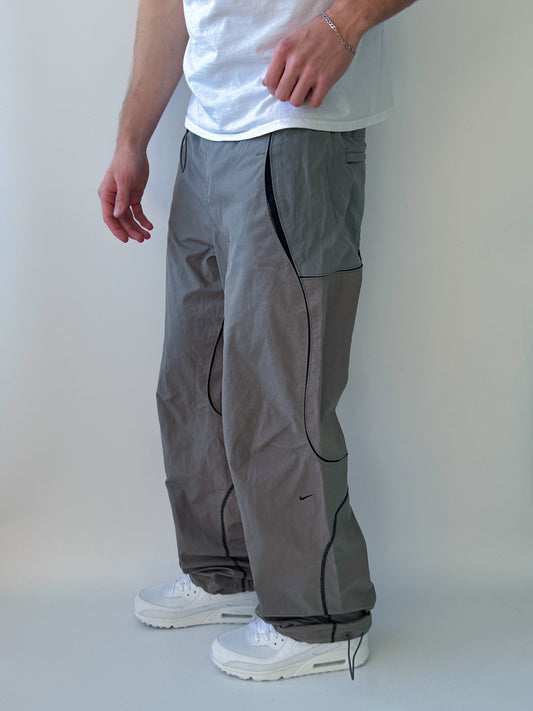 Nike Vintage *Contrast Stitching* Trackpants | M