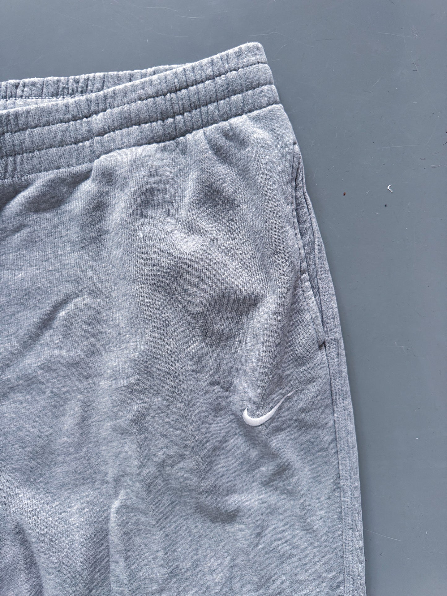 Nike Vintage Trackpants | XL