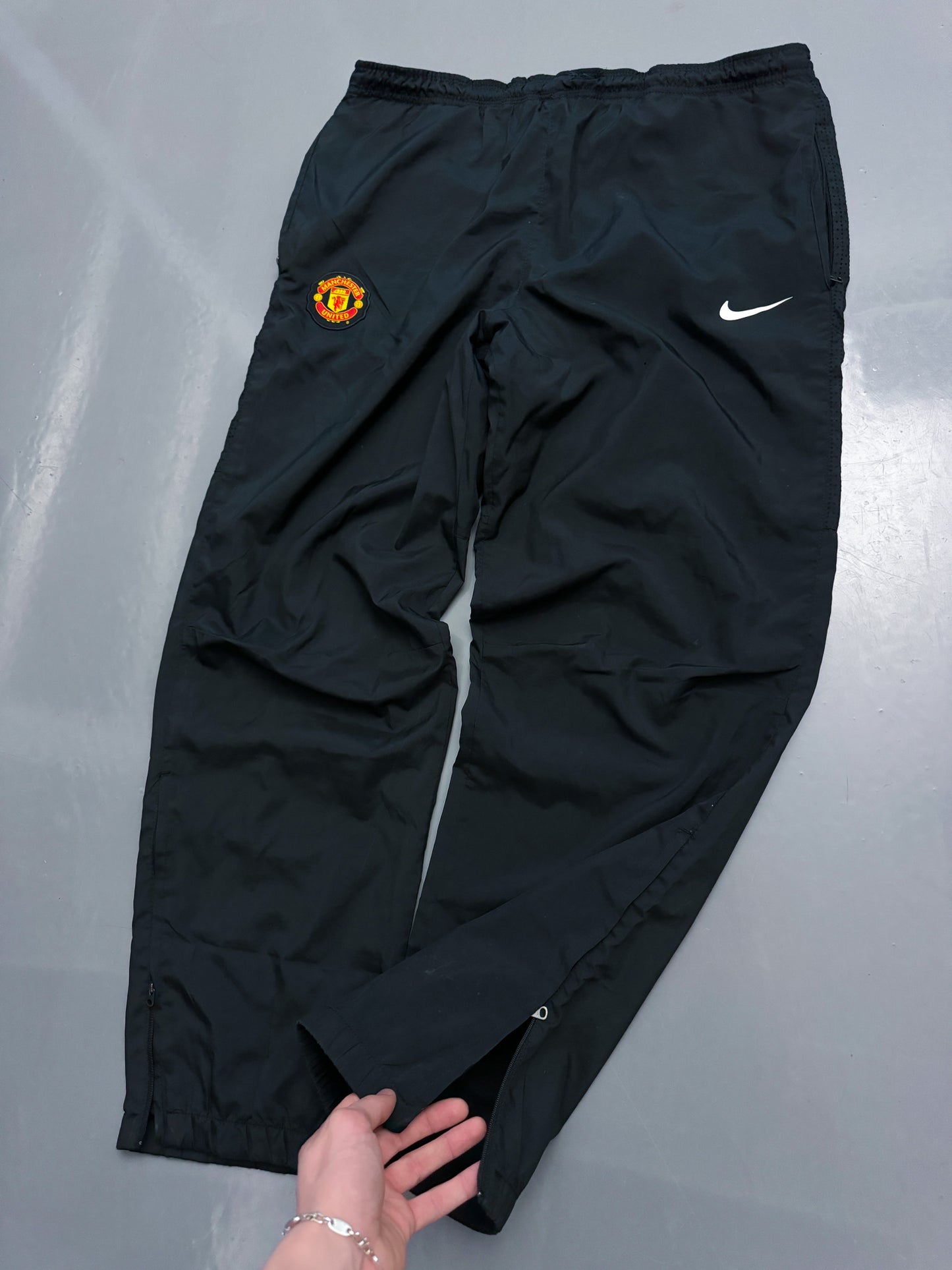Nike x ManU Vintage Trackpants | M