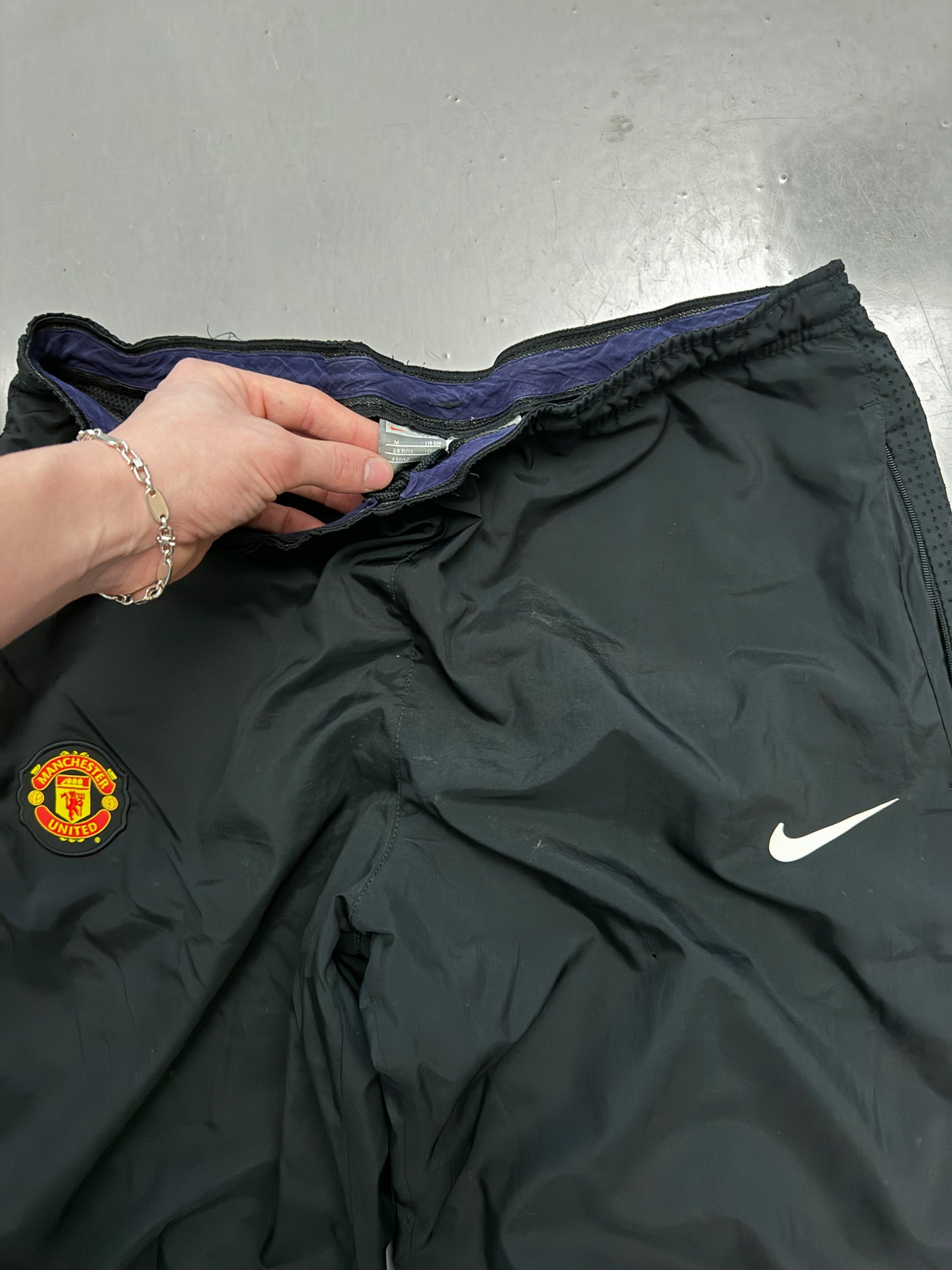 Nike x ManU Vintage Trackpants | M