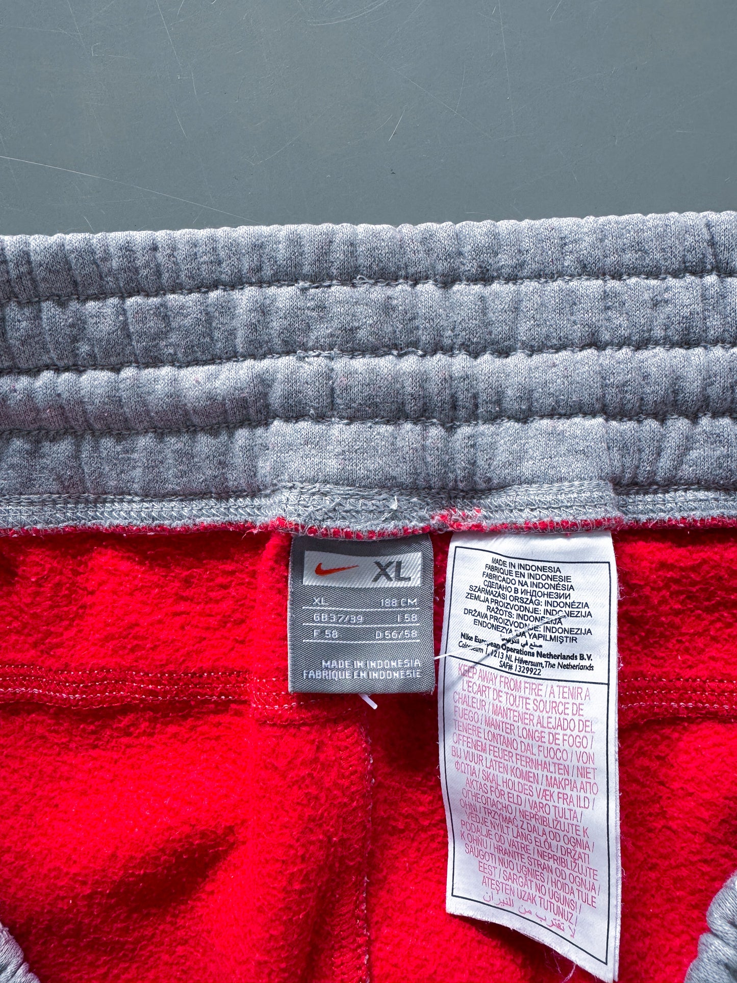 Nike Vintage Trackpants | L