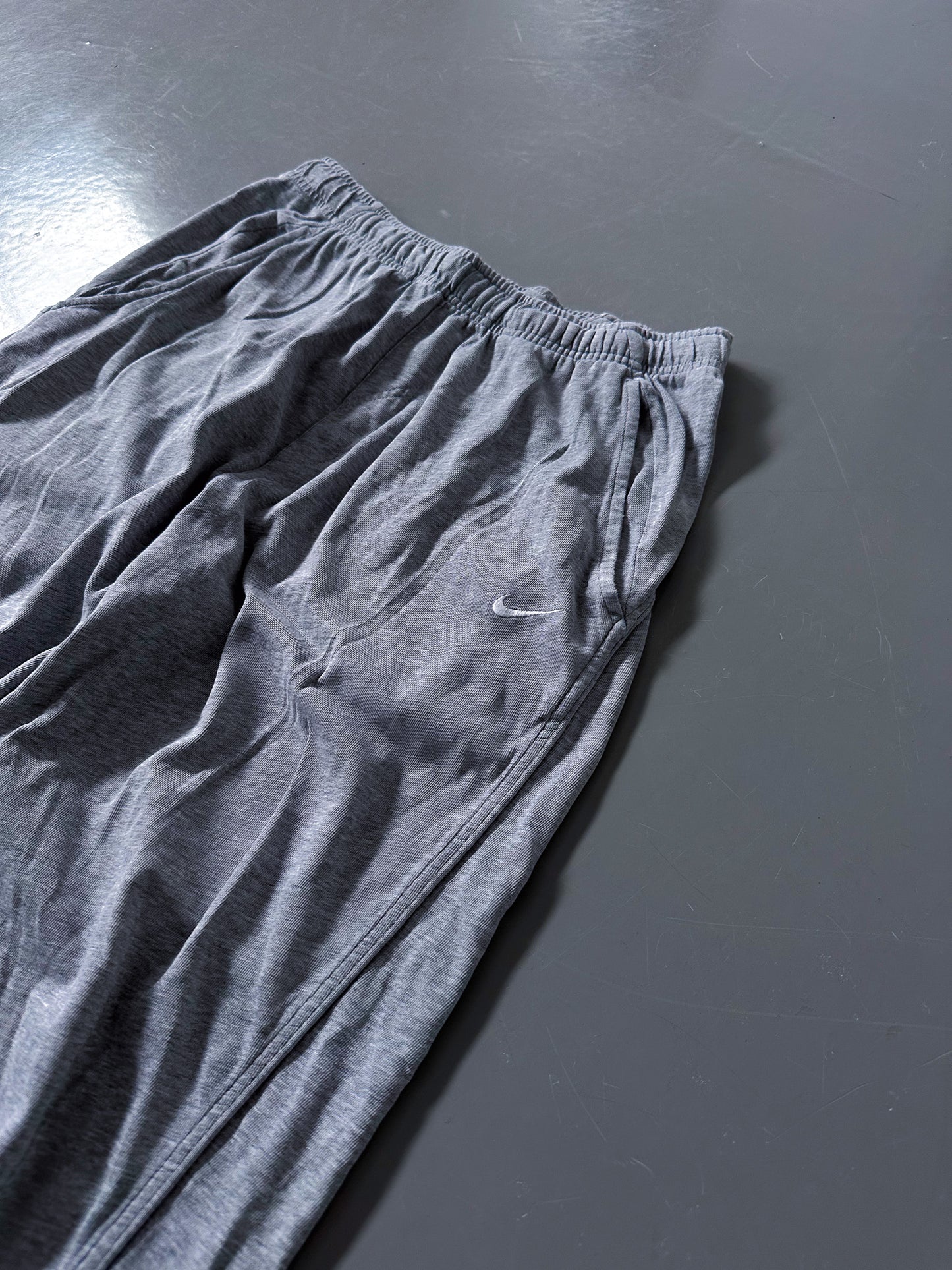 Nike Vintage Open Leg Sweatpants | M
