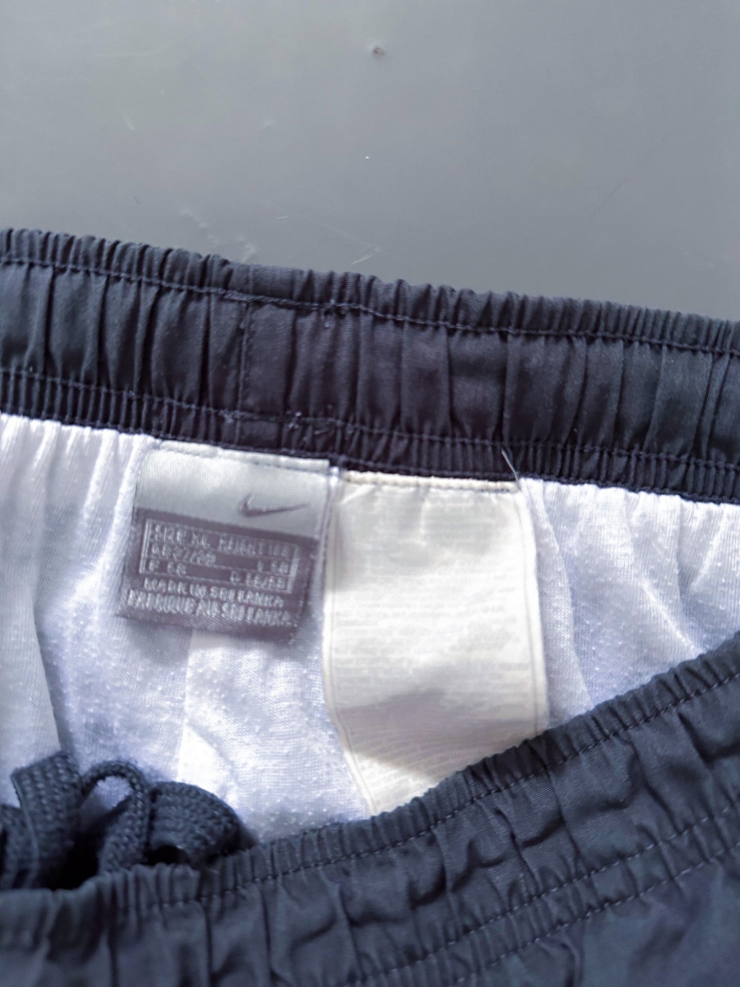 Nike Vintage Trackpants | L