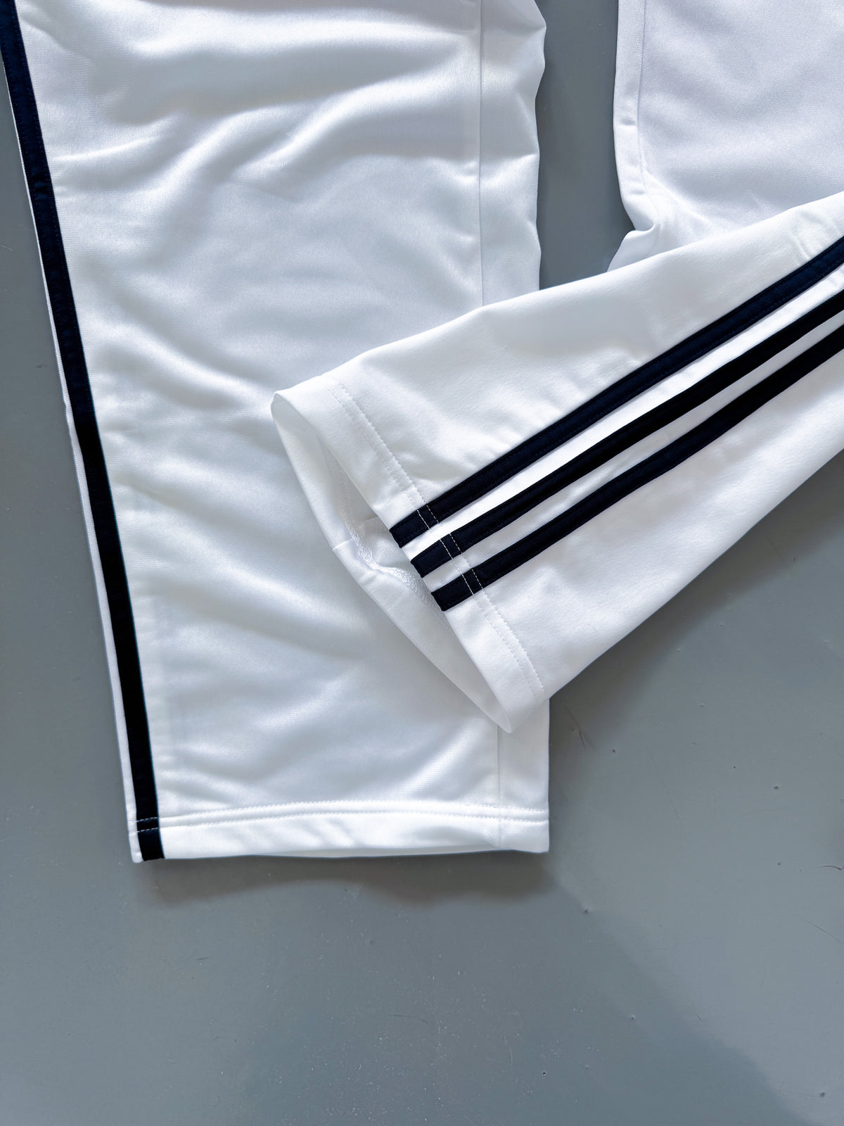 Adidas Vintage Trackpants | M