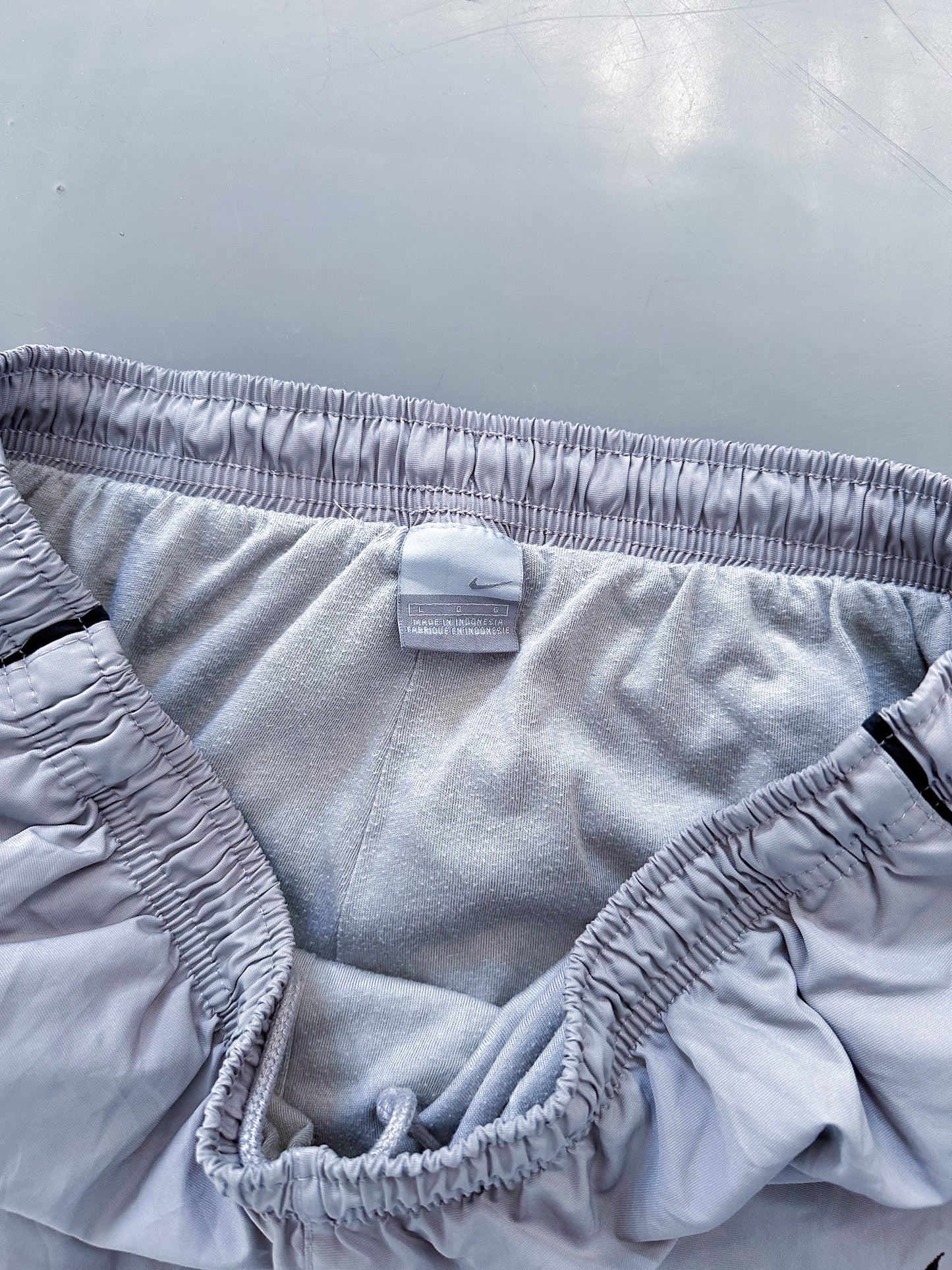 Nike Vintage Trackpants | L