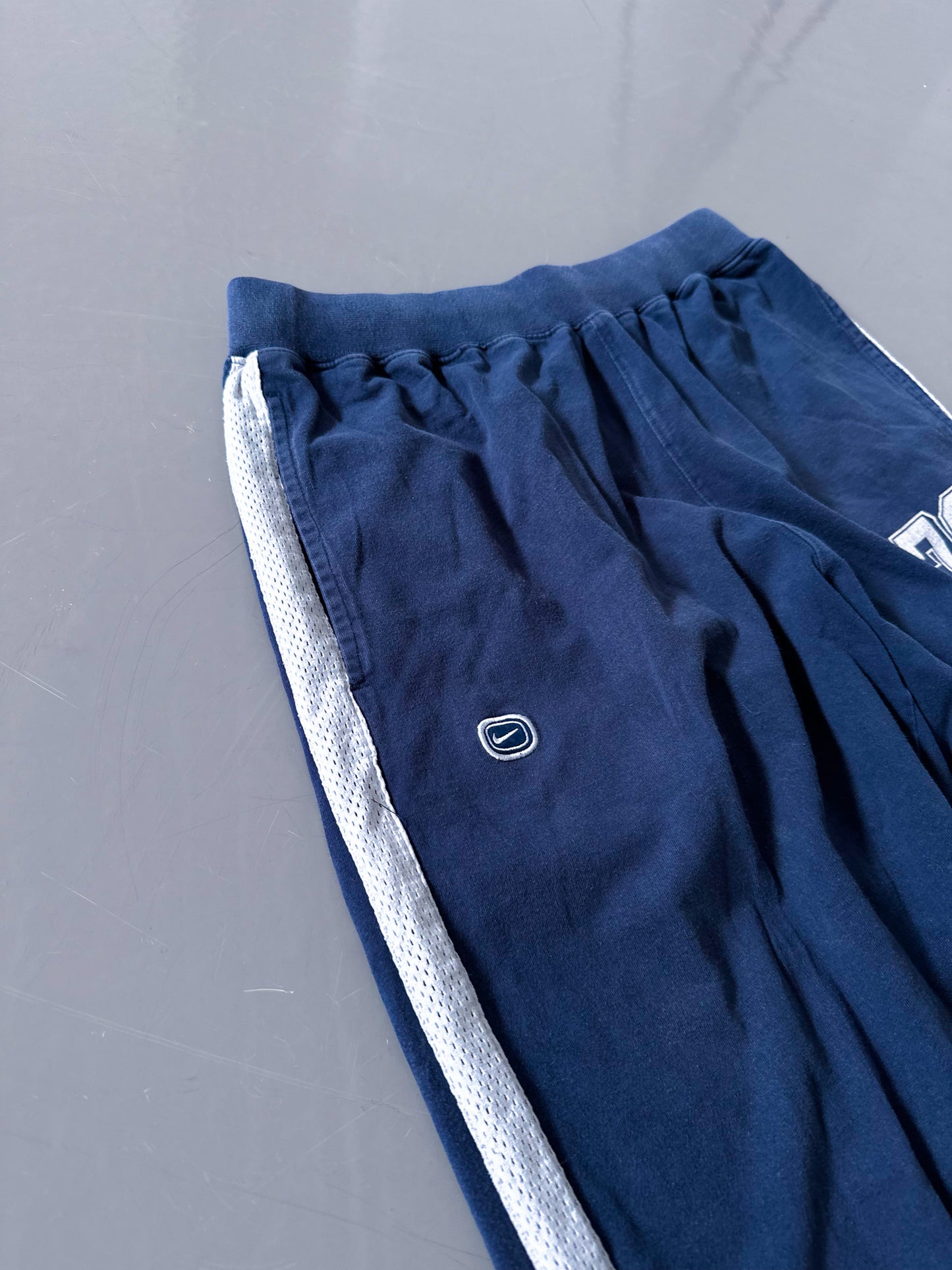 Nike Vintage Open Leg Sweatpants | L