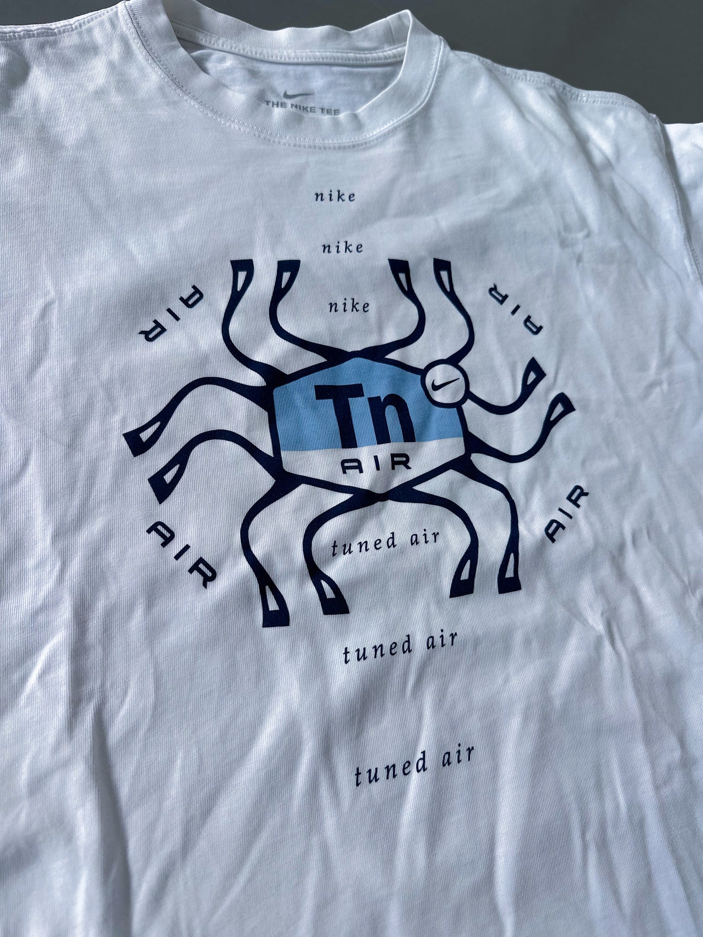 Vintage Nike *TN* Shirt | M