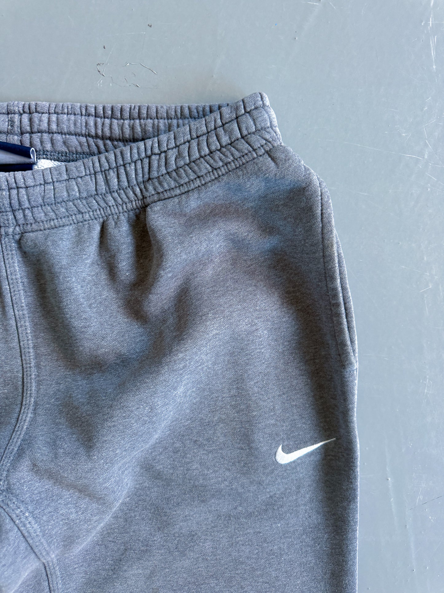 Nike Vintage Sweatpants | L
