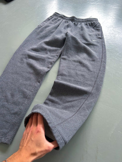 Nike Vintage Open Leg Sweatpants | Fittet M