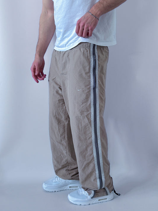 Nike Vintage Trackpants | M