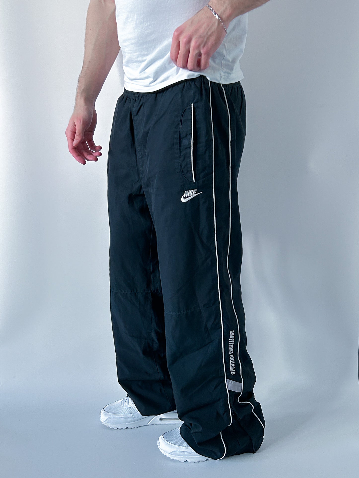 Nike Vintage Trackpants | L