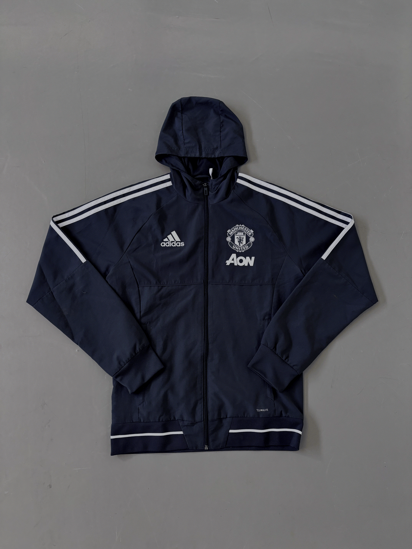 Adidas x Manchester United Vintage Trackjacket | S