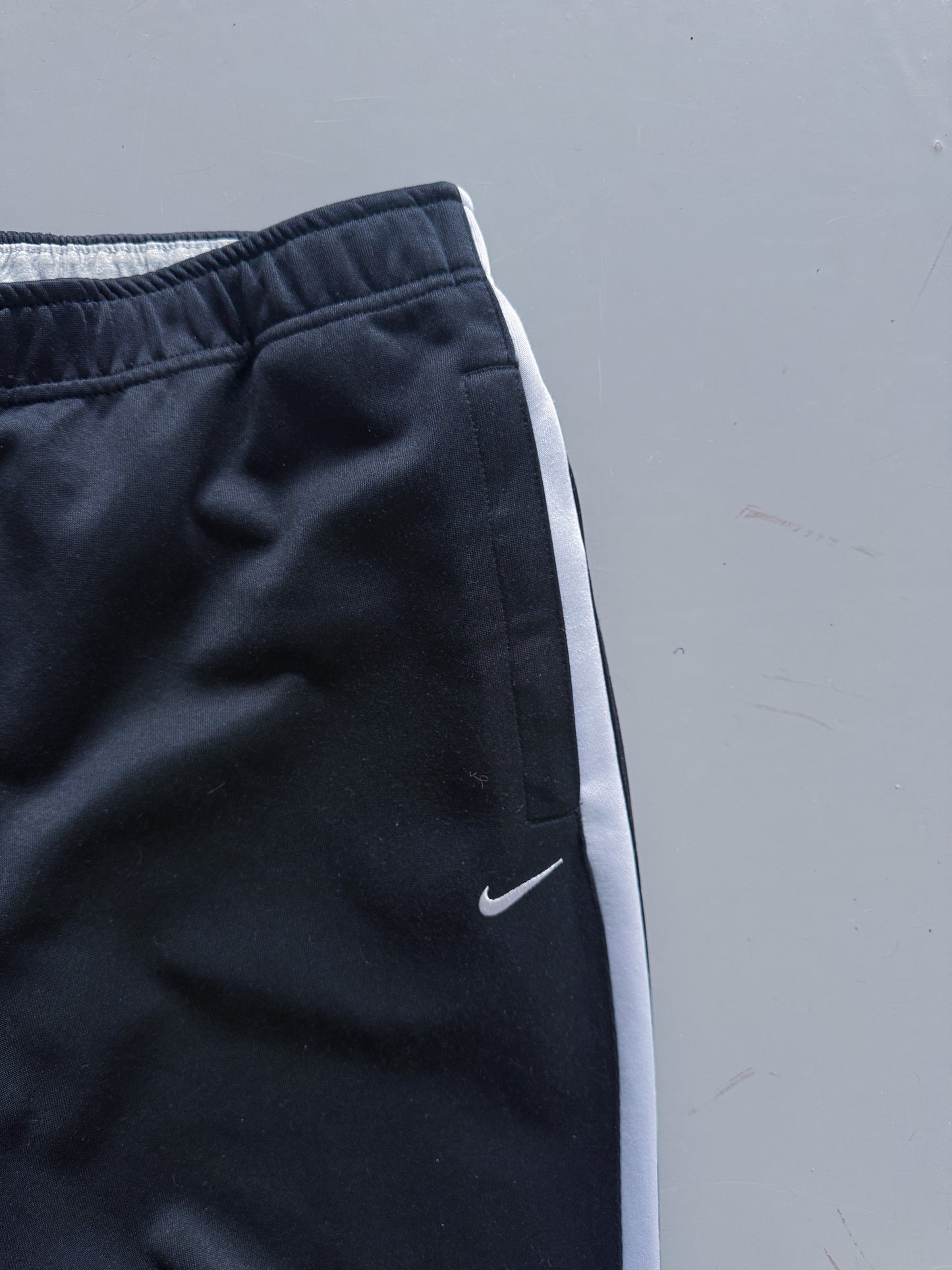 Nike Vintage Trackpants | L