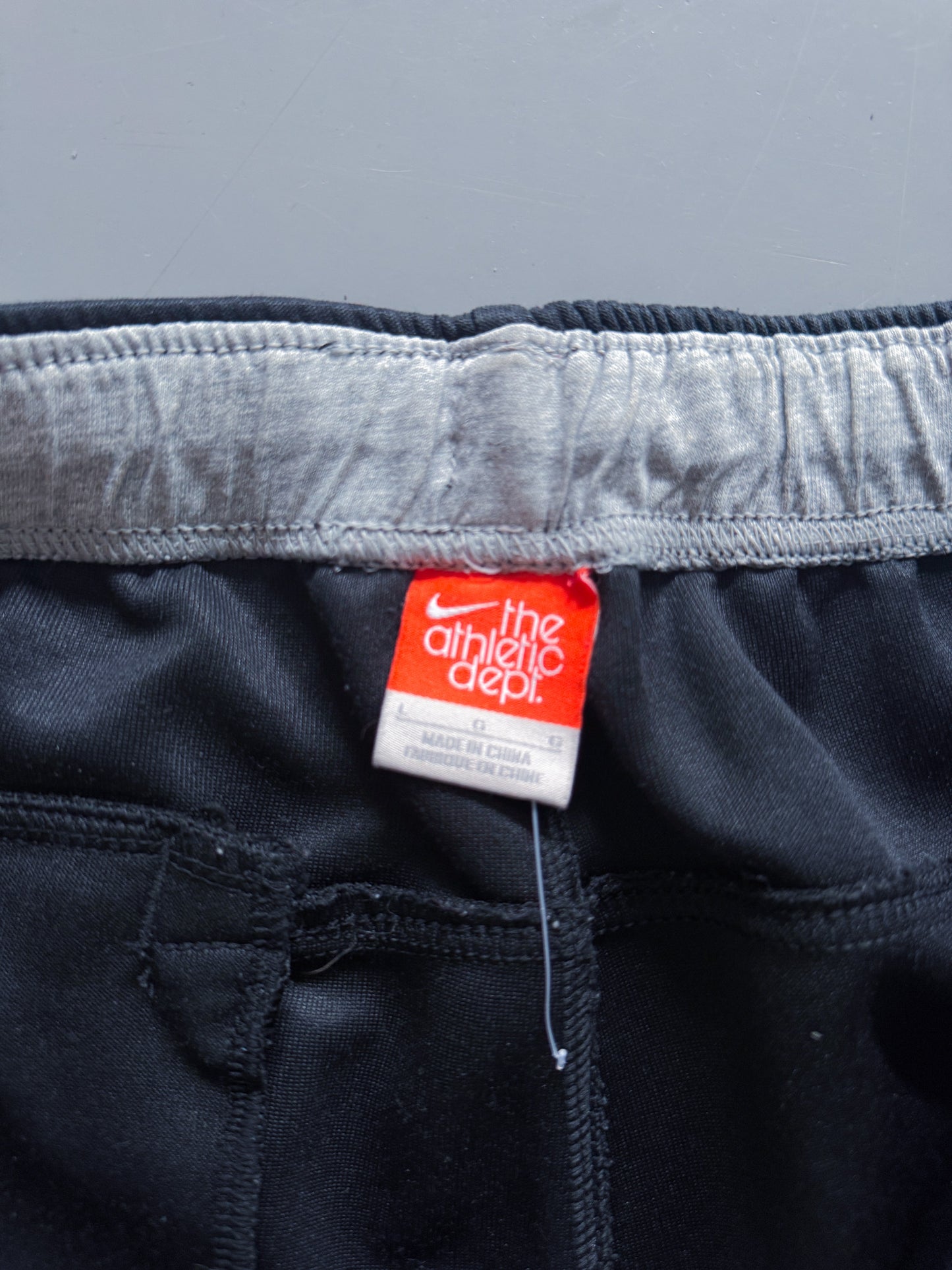 Nike Vintage Trackpants | L