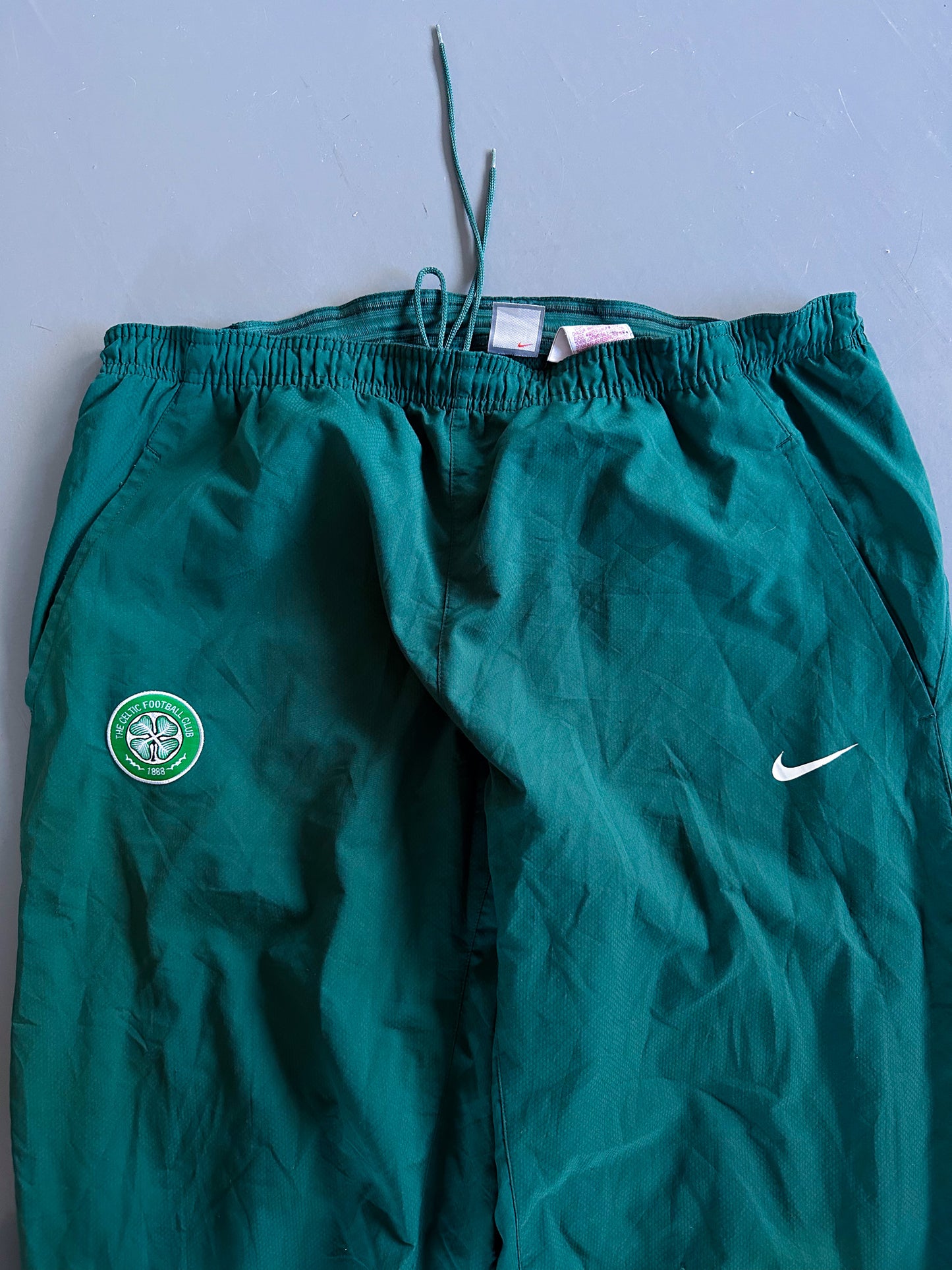 Nike Vintage x Celtic Trackpants |  XL