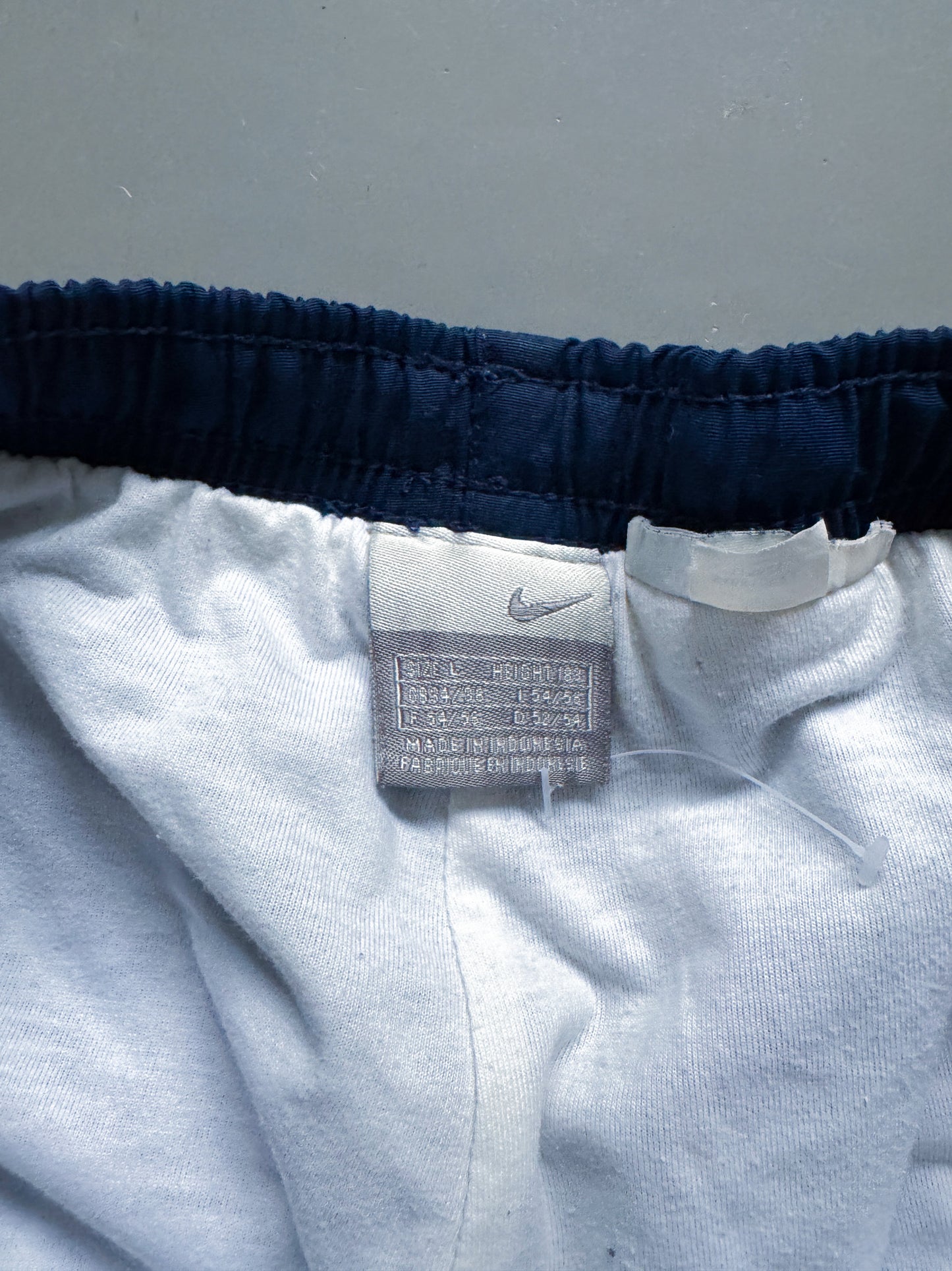 Nike Vintage *SPELLOUT* Trackpants | L