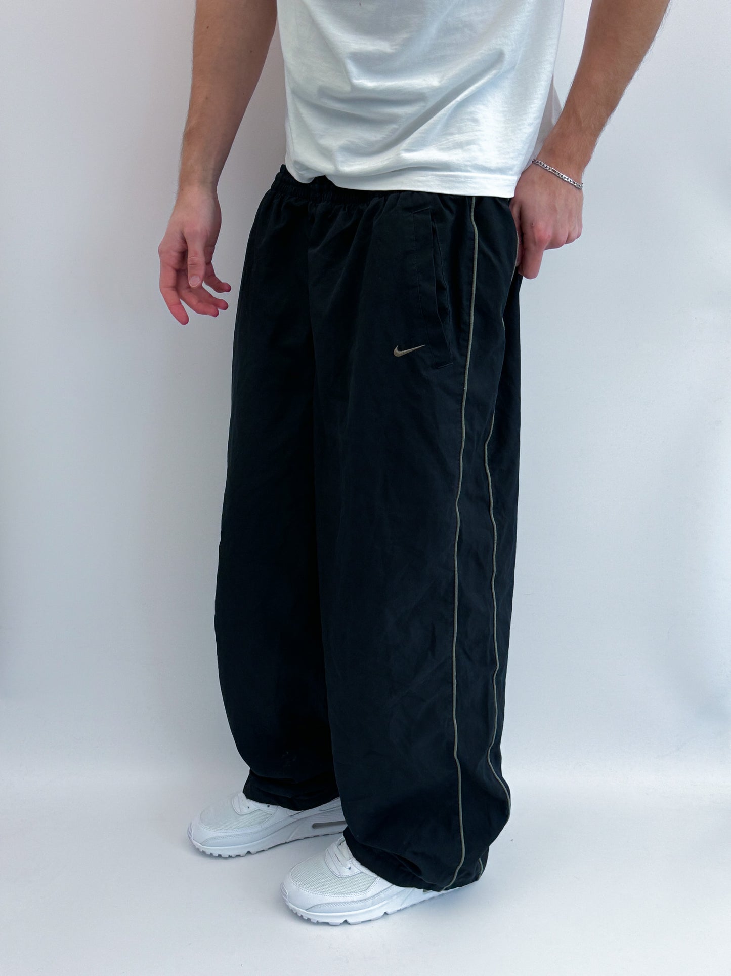 Nike Vintage Trackpants | L