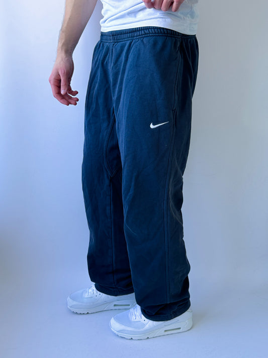 Nike Vintage Open Leg Sweatpants | M
