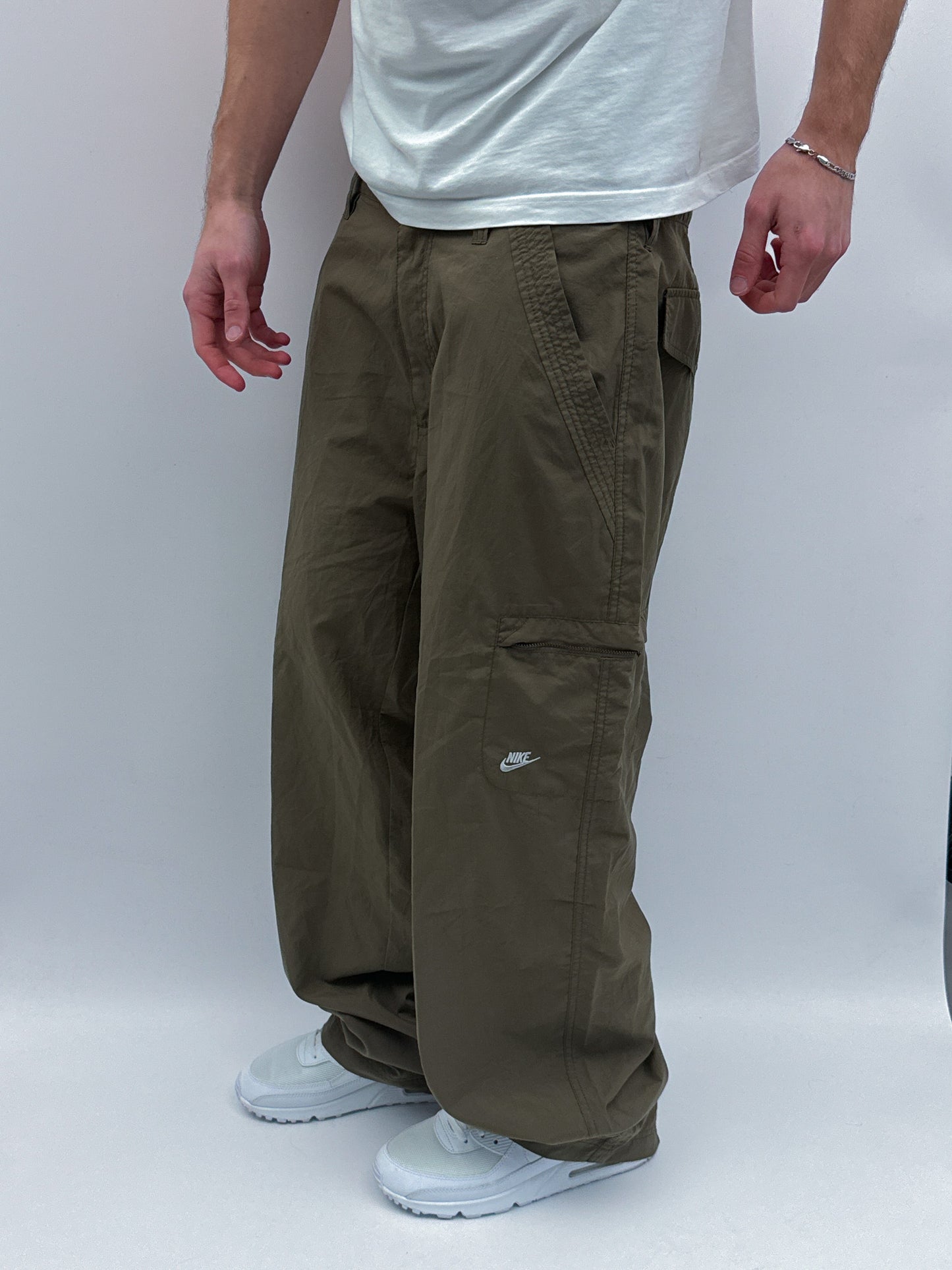 Nike Vintage Cargo Trackpants | XL