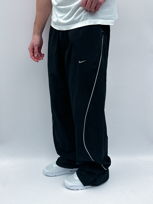 Nike Vintage Trackpants | L
