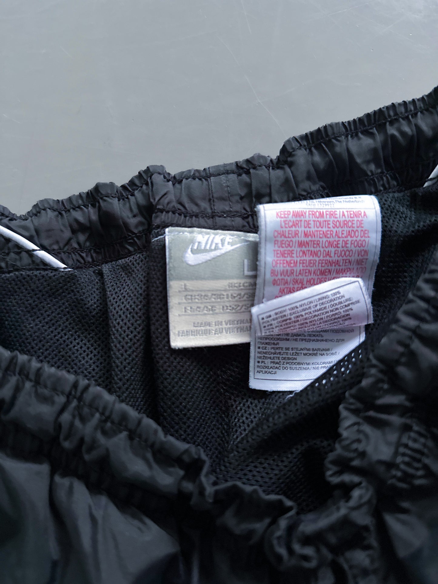 Nike Vintage Trackpants | L
