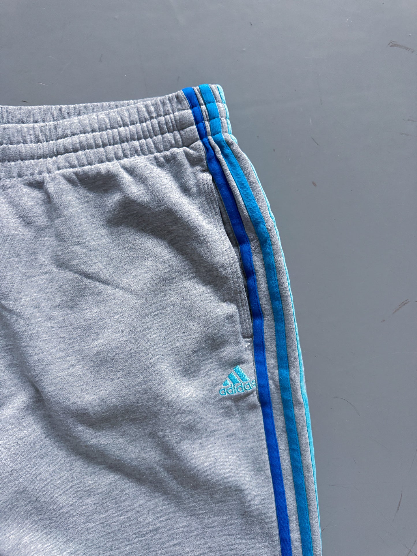 Adidas Vintage Trackpants | L