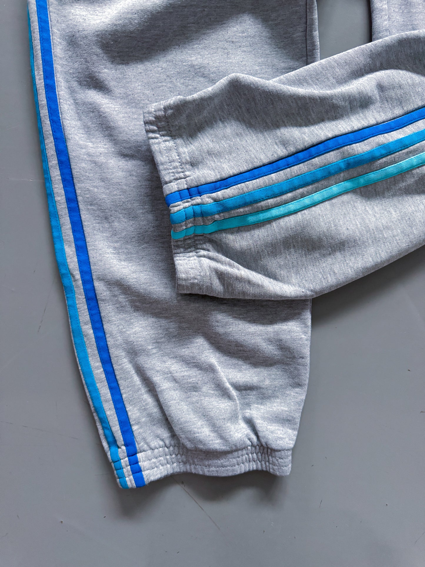 Adidas Vintage Trackpants | L